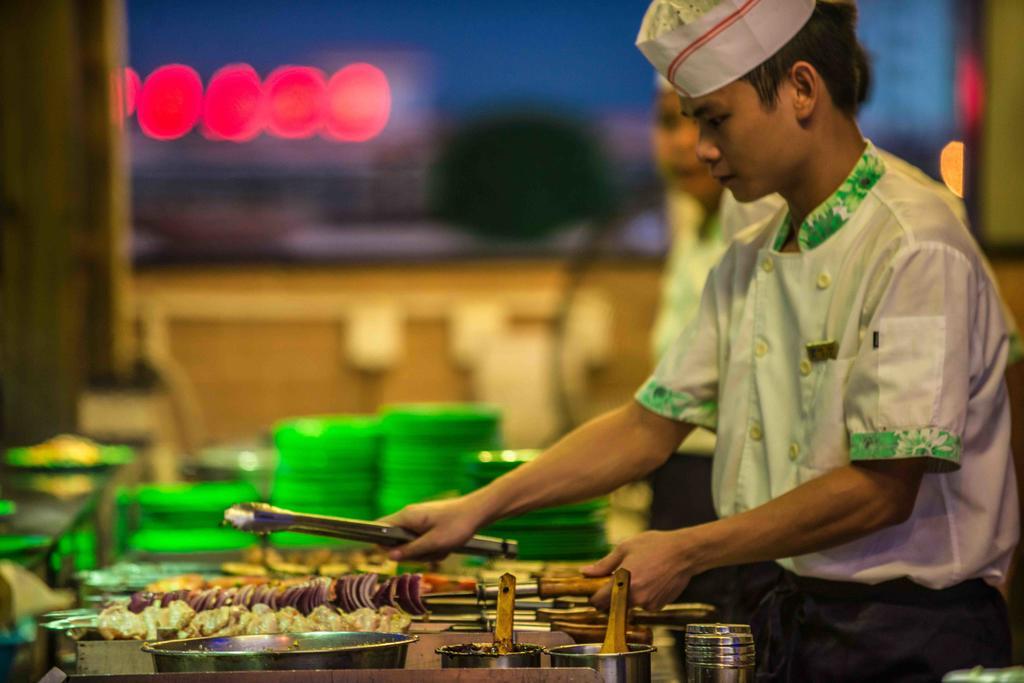 Pearl River Garden Hotel Sanya Bagian luar foto